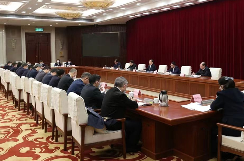 Wang Zhonglin, Secretary of the Hubei Provincial Party Committee, presided over a symposium for private enterprises, and Changjiang Electric was invited to participate