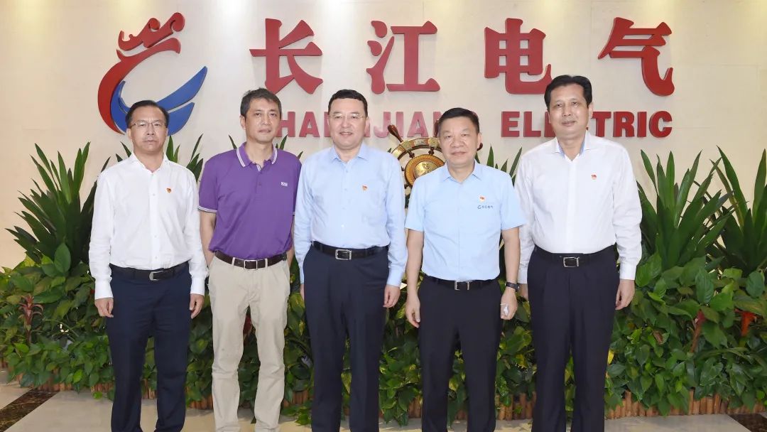 湖北省委常委、统战部部长尔肯江·吐拉洪一行走访调研威廉希尔足球官网