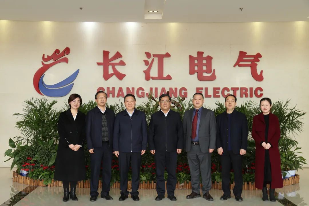 点赞企业以创新驱动高质量发展 | 湖北省委统战部副部长、省工商联党组书记胡勇政走访调研威廉希尔足球官网
