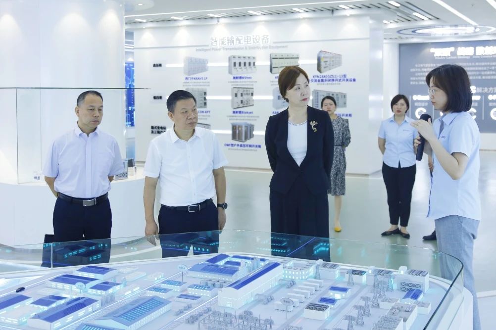 湖北省工商联主席、省总商会会长党蓁走访调研威廉希尔足球官网