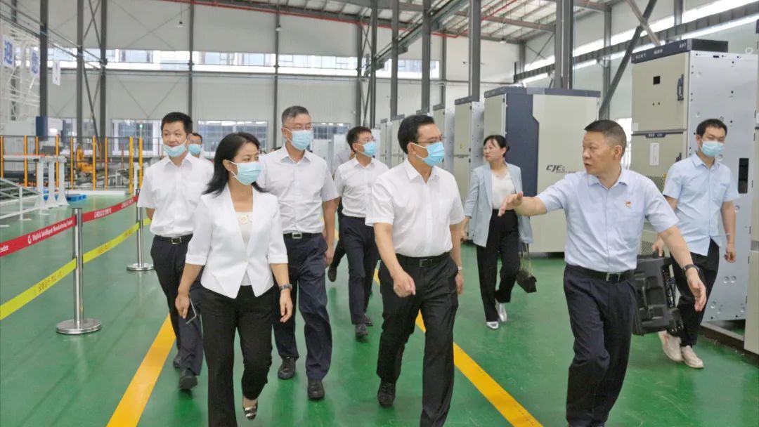 贵州省安顺市委书记陈少荣一行到威廉希尔足球官网考察调研