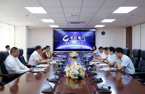 鞍山市委书记王忠昆率队赴威廉希尔足球官网考察调研